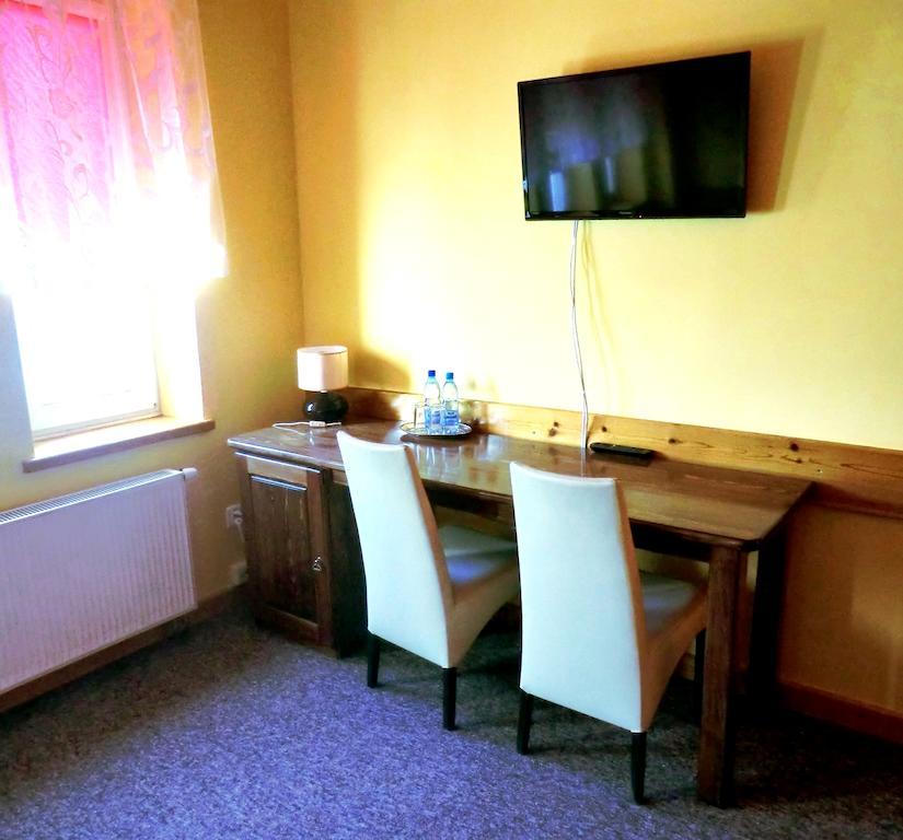 Bed and Breakfast Iskra Августув Номер фото